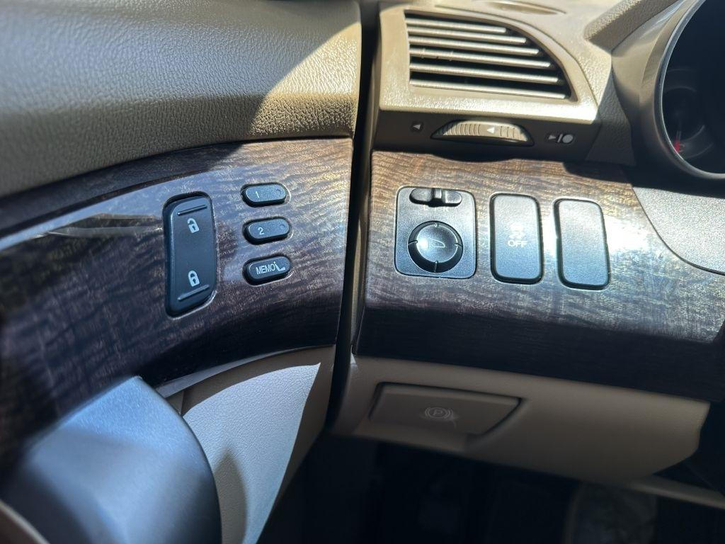 Acura MDX AWD 4dr Tech Pkg 2011