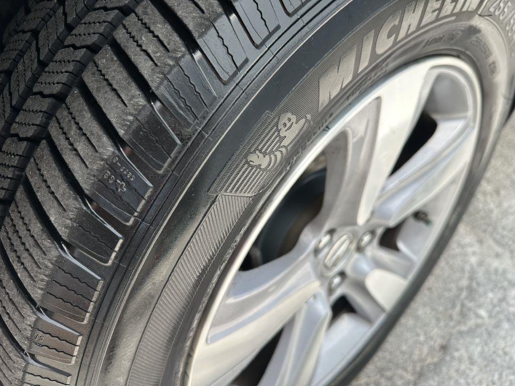 Acura MDX AWD 4dr Tech Pkg 2011