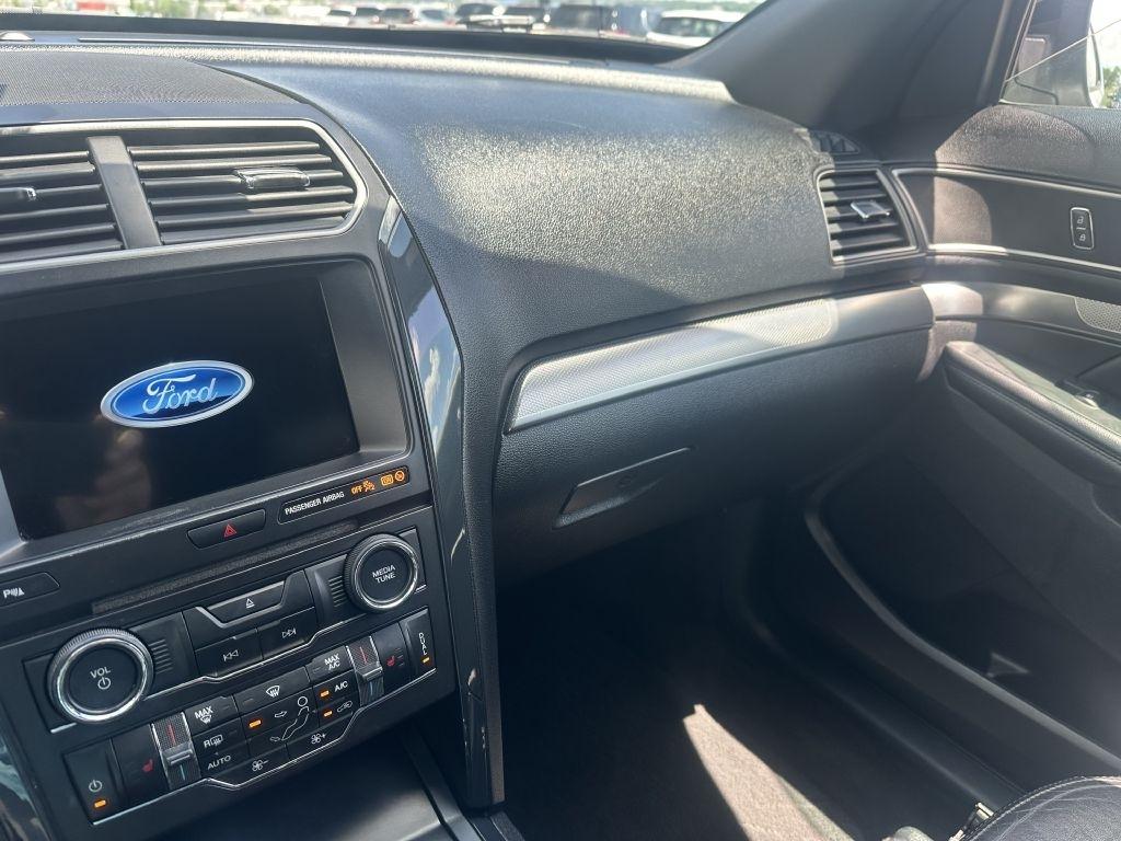 Ford Explorer XLT 4WD 2018