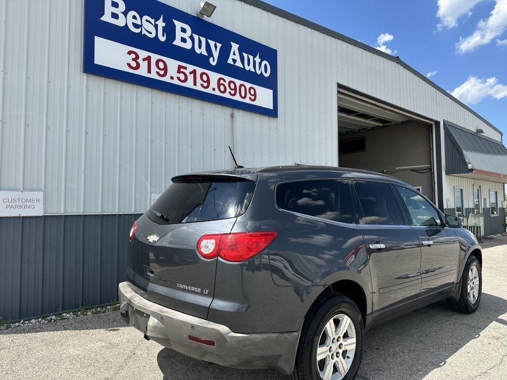 Chevrolet Traverse FWD 4dr LT w/1LT 2011
