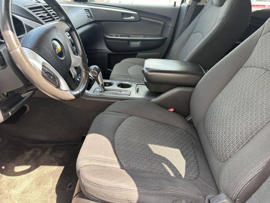 Chevrolet Traverse FWD 4dr LT w/1LT 2011