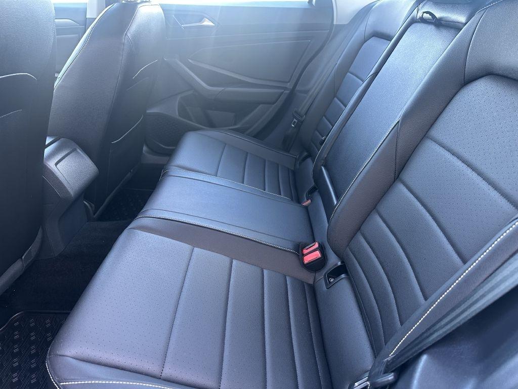 Volkswagen Jetta SE Auto 2023