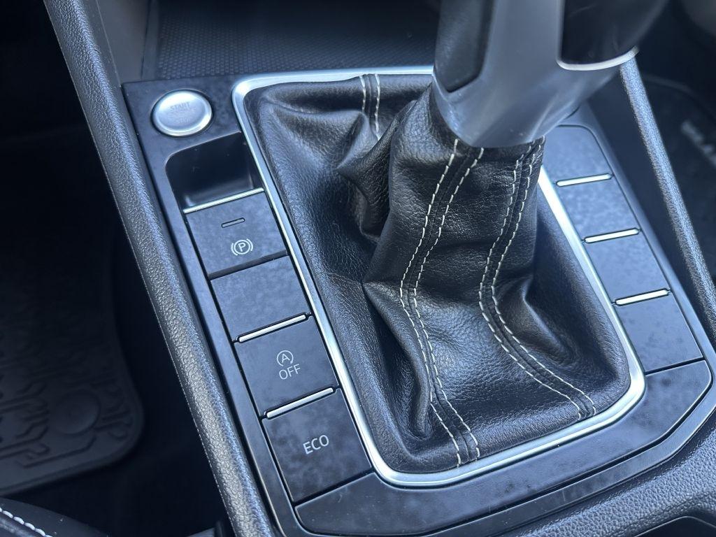 Volkswagen Jetta SE Auto 2023