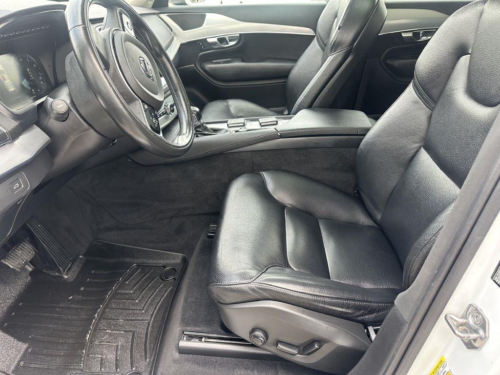 Volvo XC90 AWD 4dr T5 Momentum 2016
