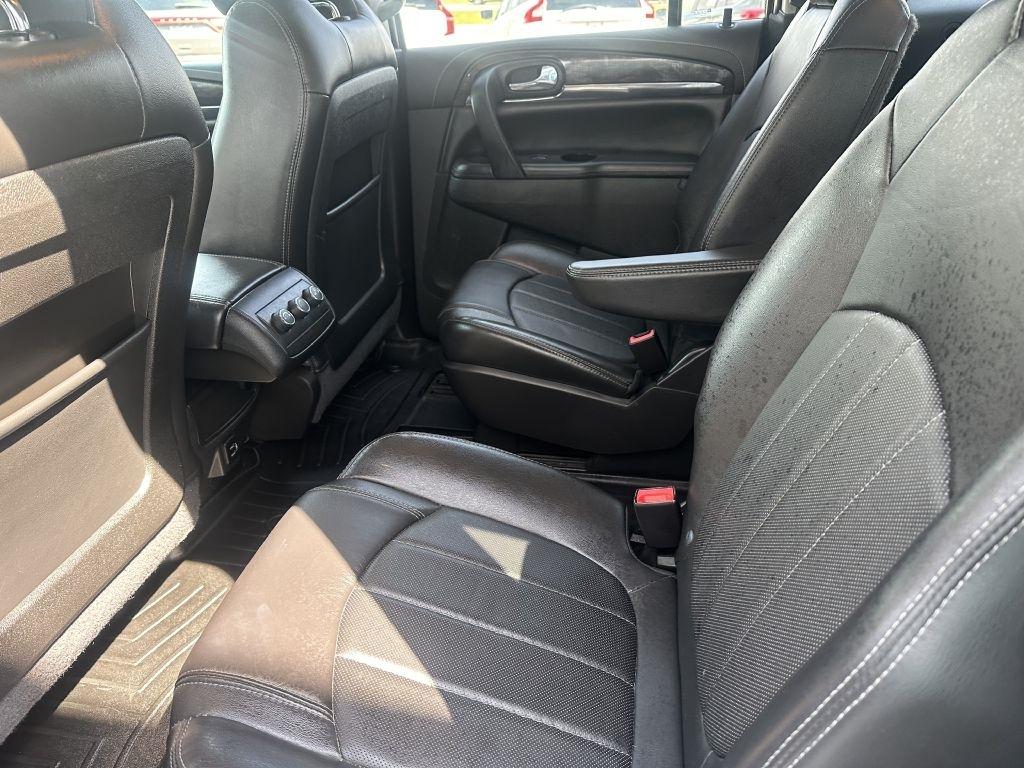 Buick Enclave AWD 4dr Leather 2017