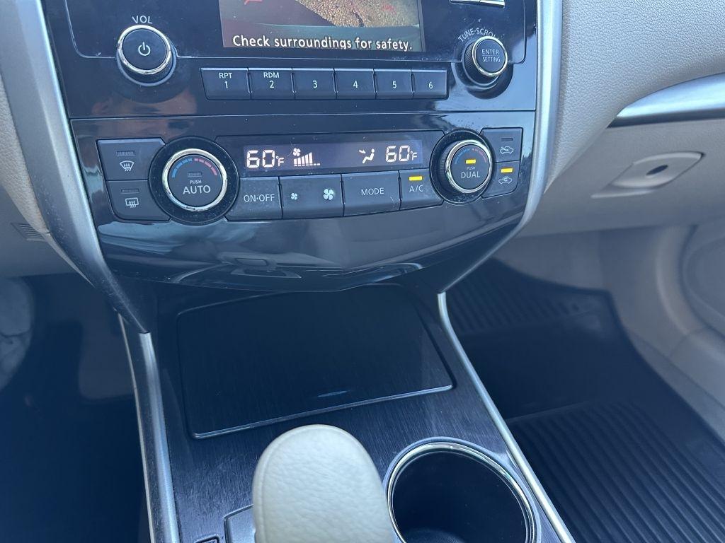 Nissan Altima 4dr Sdn I4 2.5 SV 2014