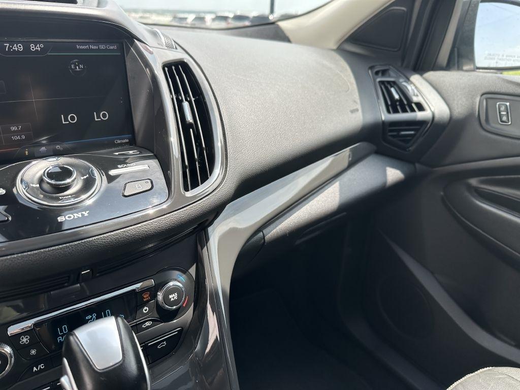 Ford Escape 4WD 4dr Titanium 2015