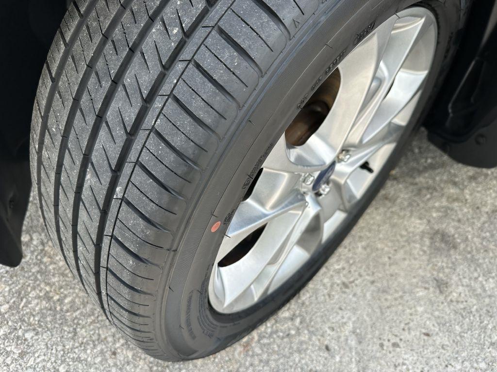 Ford Escape 4WD 4dr Titanium 2015