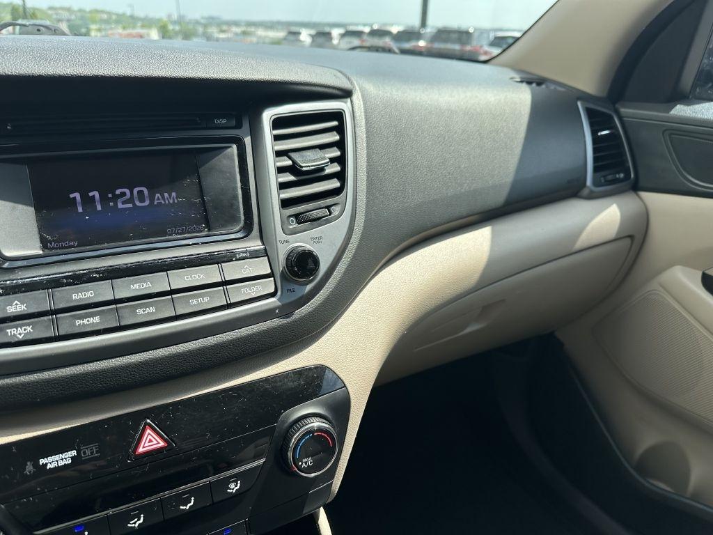 Hyundai Tucson FWD 4dr SE w/Beige Int 2016