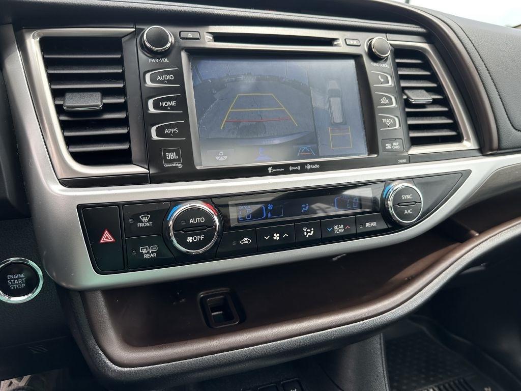 Toyota Highlander Limited V6 AWD (Natl) 2019