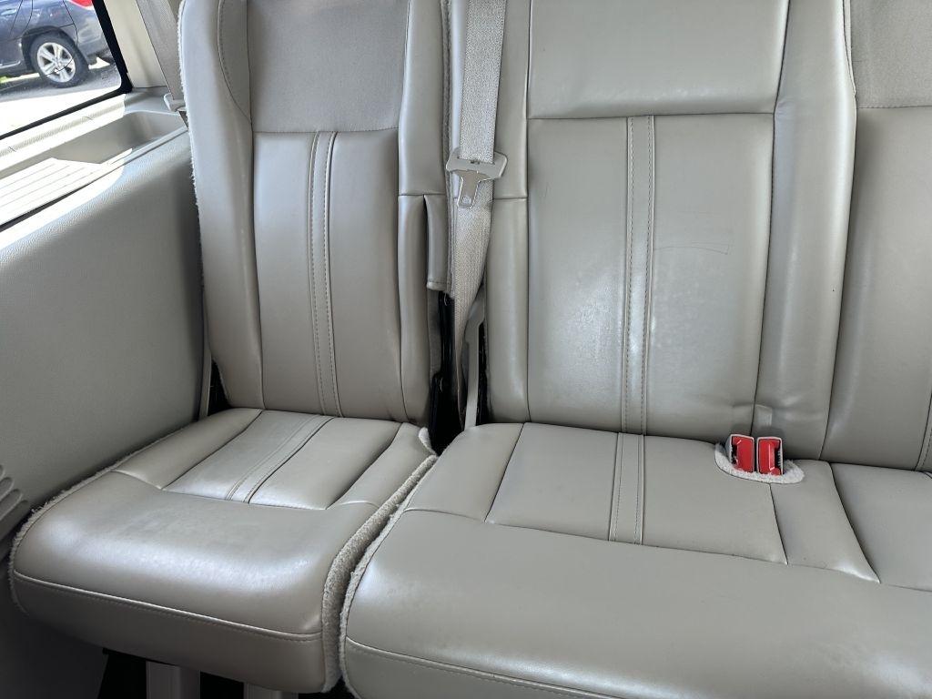 Lincoln Navigator 4WD 4dr 2015