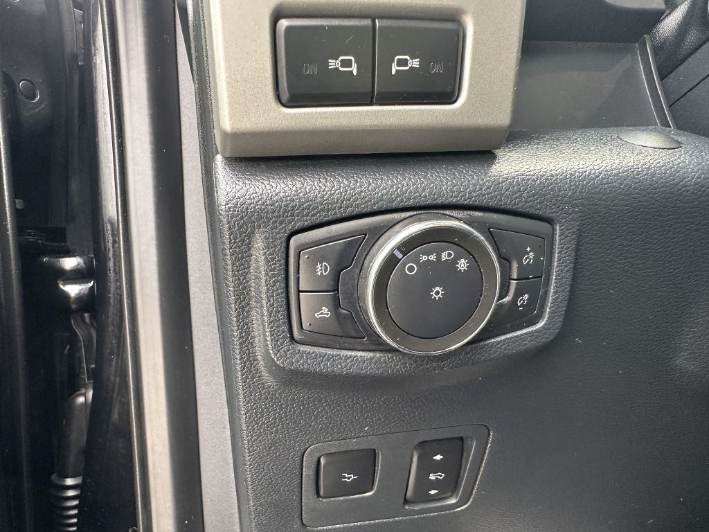 Ford Super Duty F-250 SRW King Ranch 4WD Crew Cab 8' Box 2022