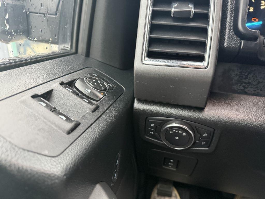 Ford F-150 4WD SuperCrew 145" King Ranch 2015