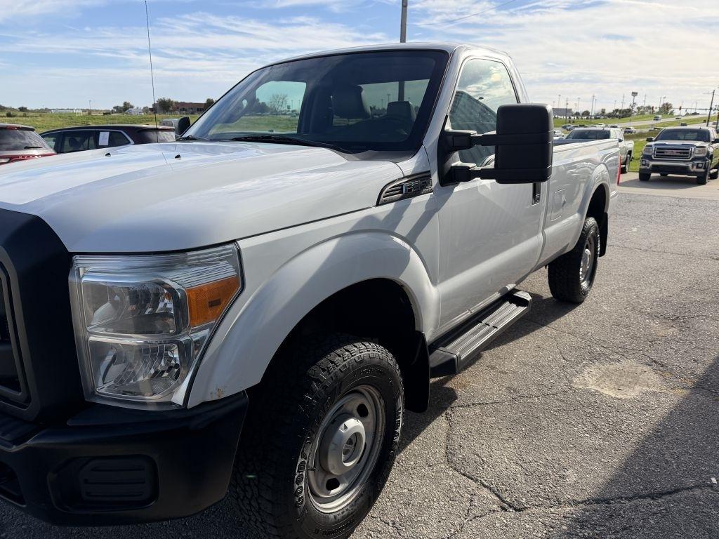 Ford Super Duty F-350 SRW 4WD Reg Cab 137" XLT 2014