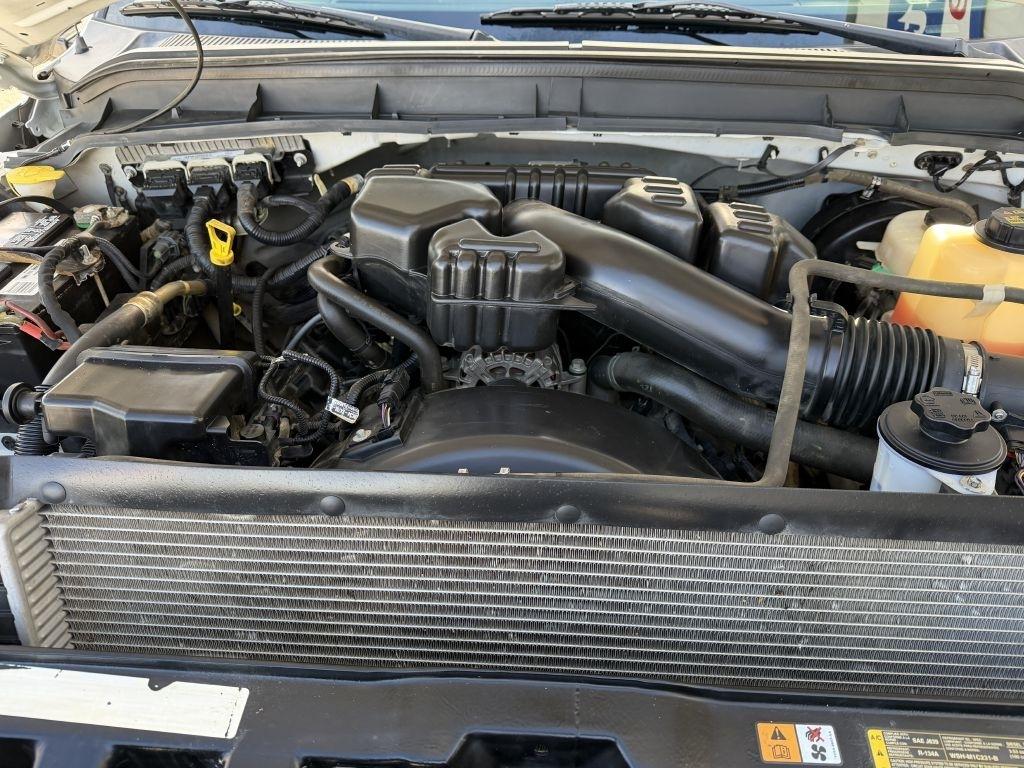 Ford Super Duty F-350 SRW 4WD Reg Cab 137" XLT 2014