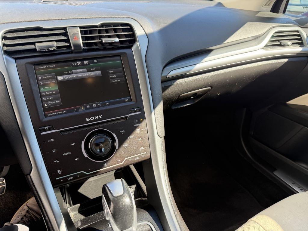 Ford Fusion 4dr Sdn Titanium Hybrid FWD 2015