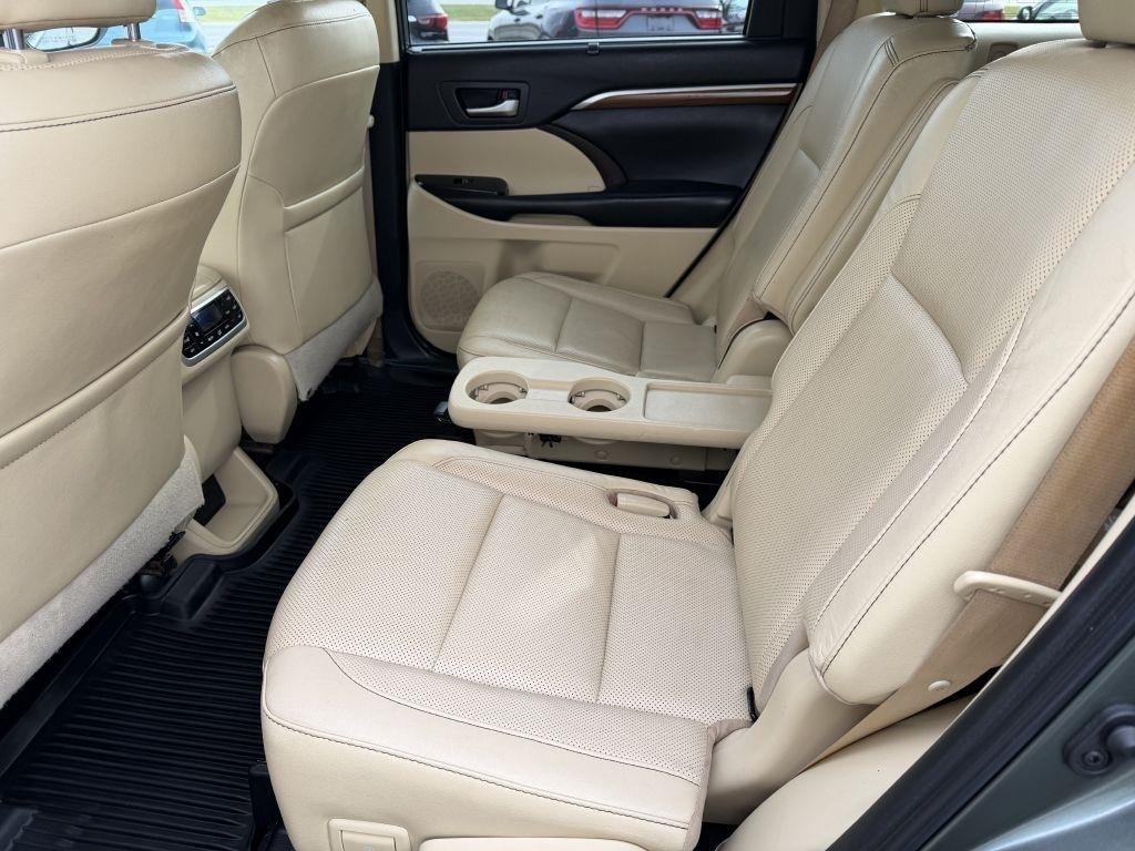 Toyota Highlander Hybrid Limited V6 AWD (Natl) 2019