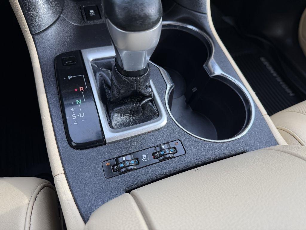 Toyota Highlander Hybrid Limited V6 AWD (Natl) 2019