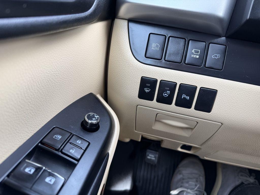 Toyota Highlander Hybrid Limited V6 AWD (Natl) 2019