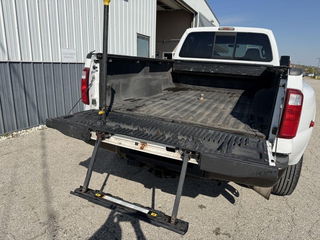 Ford Super Duty F-350 DRW 4WD Crew Cab 172" King Ranch 2008