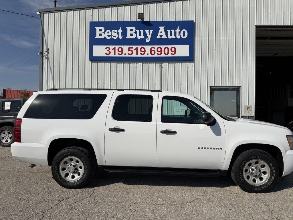 Chevrolet Suburban 2WD 4dr Commercial 2014