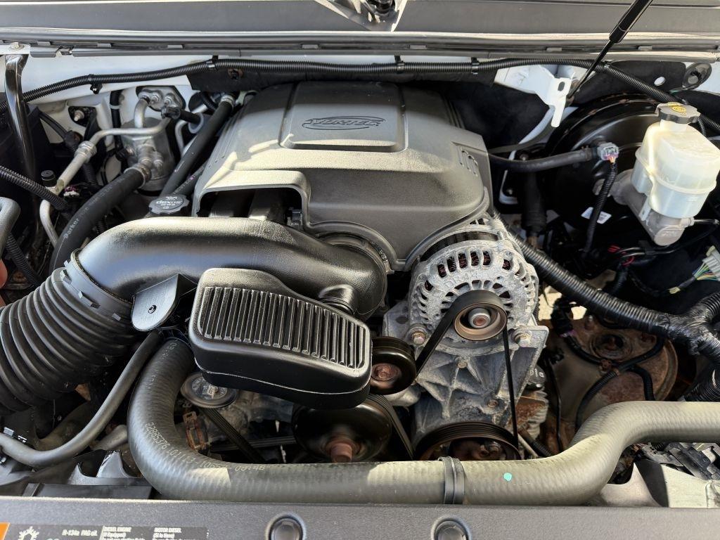 Chevrolet Suburban 2WD 4dr Commercial 2014