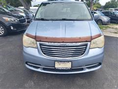 2013 Chrysler Town & Country 