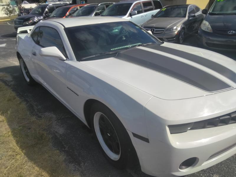 Chevrolet Camaro LS Coupe 2013
