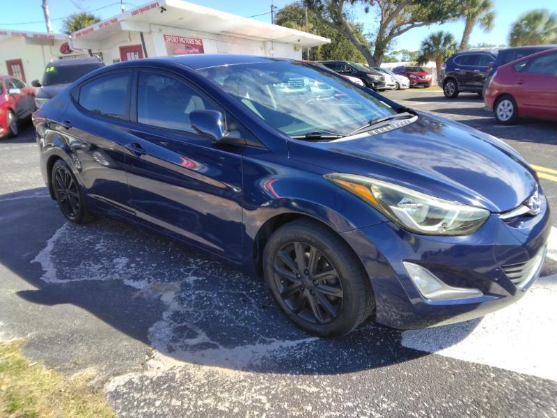 Hyundai Elantra SE 6AT 2015