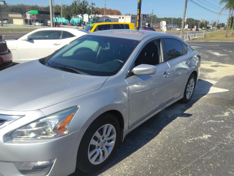 Nissan Altima 2.5 SV 2014