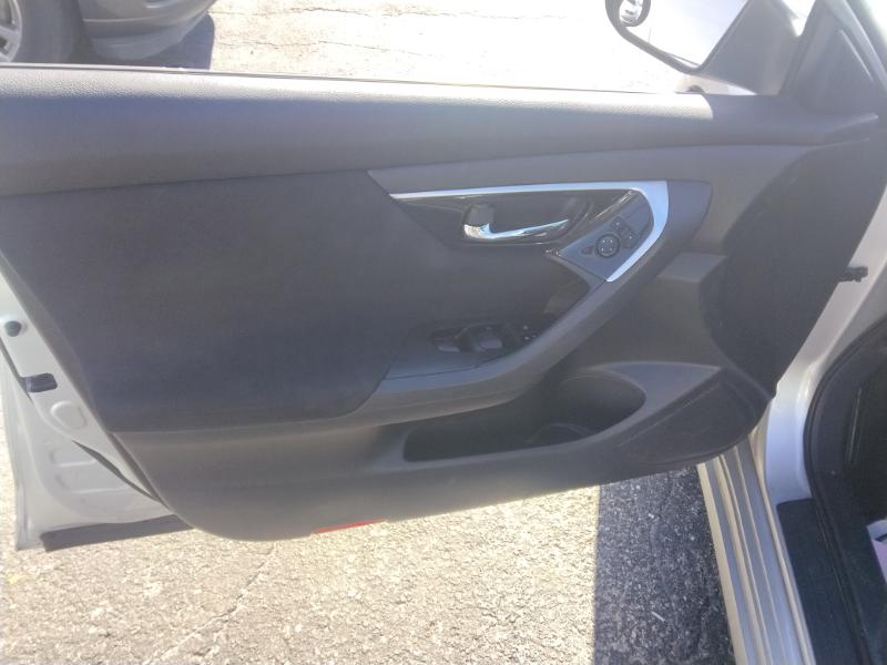 Nissan Altima 2.5 SV 2014