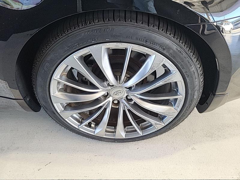 Infiniti G Convertible  2011