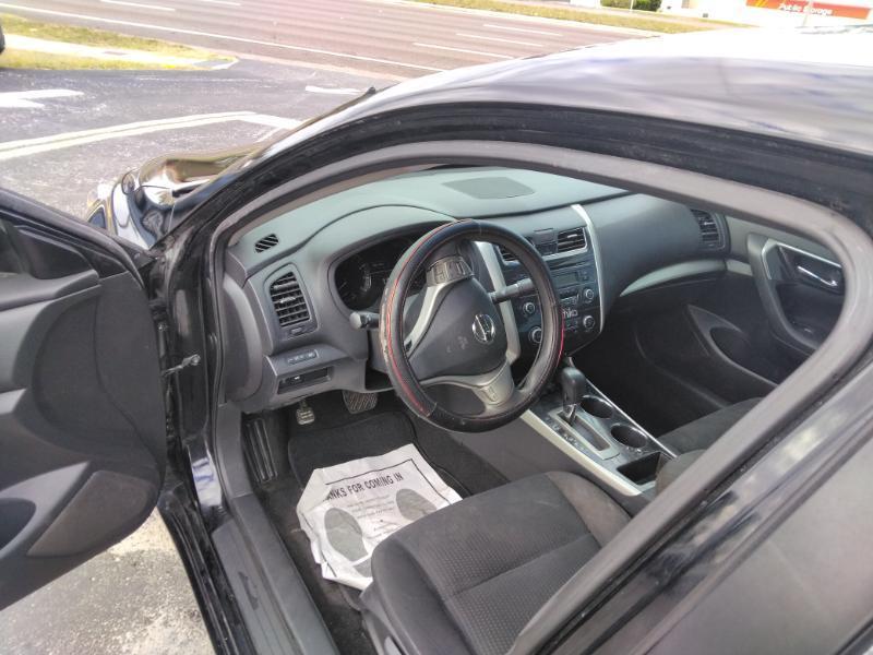 Nissan Altima 2.5 SV 2014