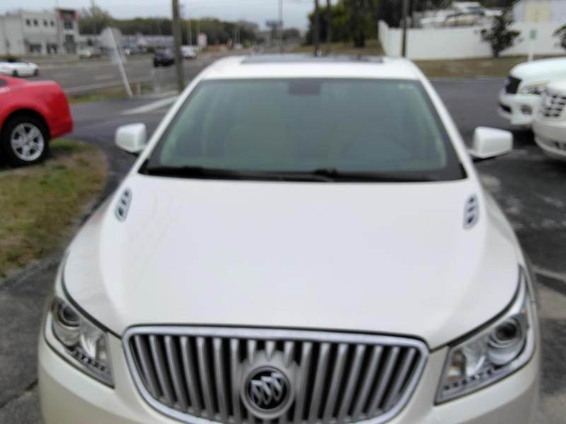 Buick LaCrosse Premium Package 3, w/Leather 2012