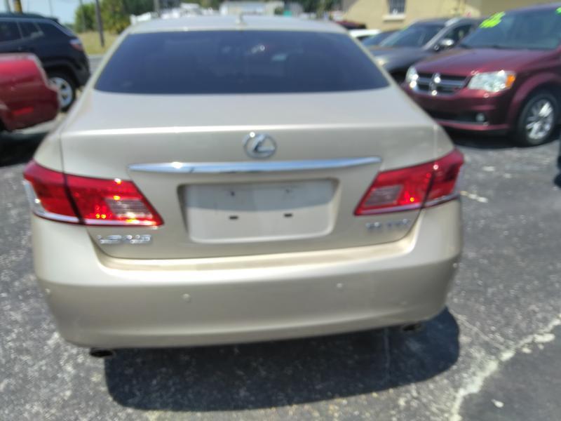 Lexus ES 350 Sedan 2010