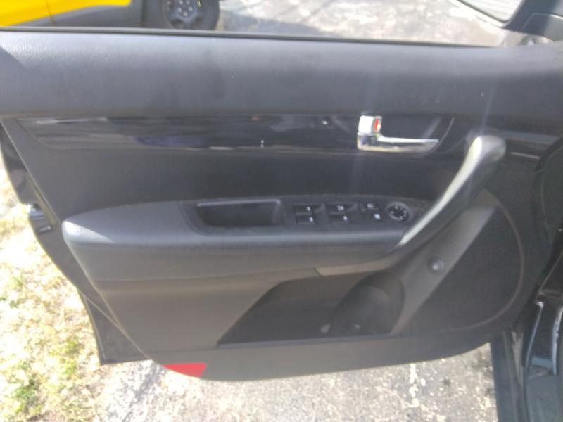 Kia Sorento EX 2WD 2012
