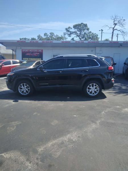 Jeep Cherokee Latitude FWD 2016