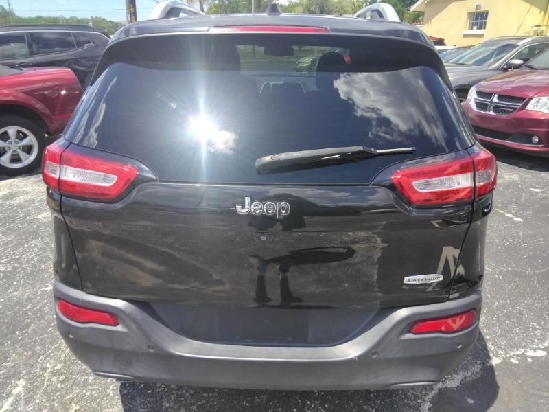 Jeep Cherokee Latitude FWD 2016