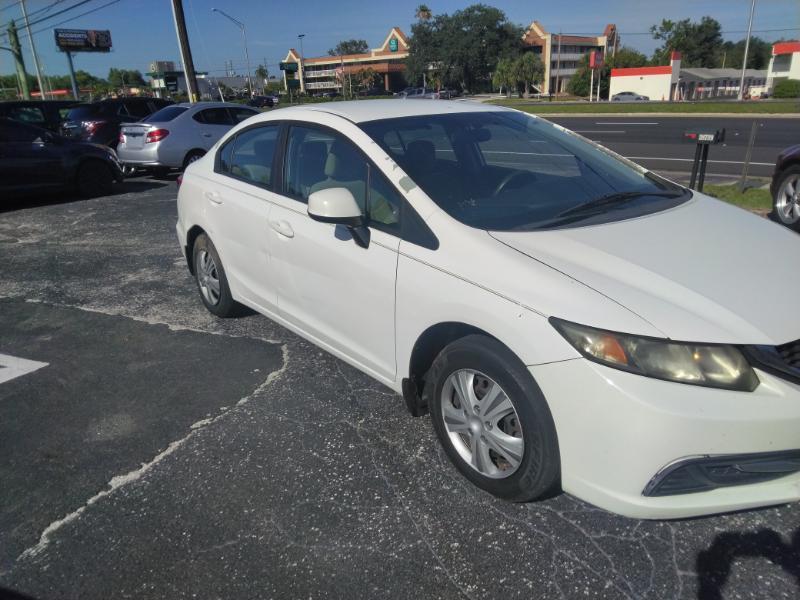 Honda Civic LX Sedan 5-Speed AT 2013