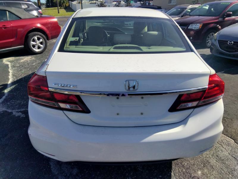 Honda Civic LX Sedan 5-Speed AT 2013