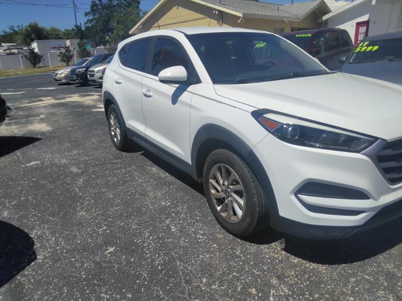 Hyundai Tucson SE 2017