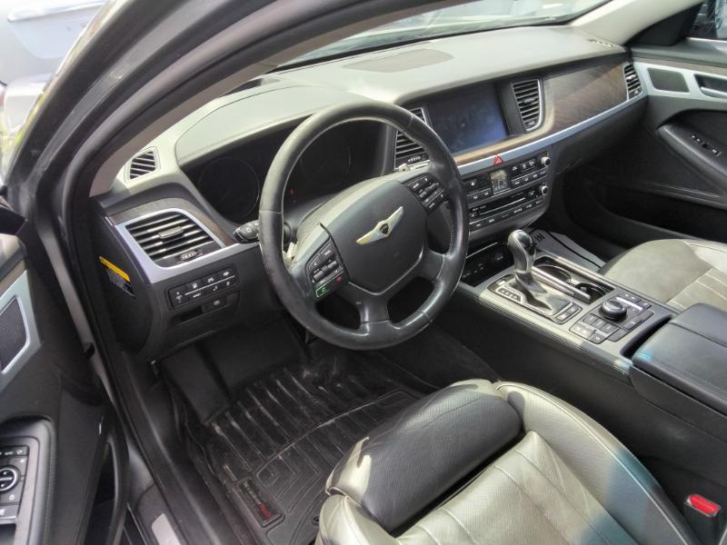 Hyundai Genesis 3.8L 2015