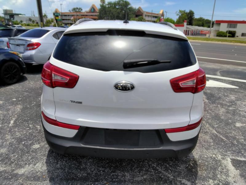 Kia Sportage LX AWD 2012