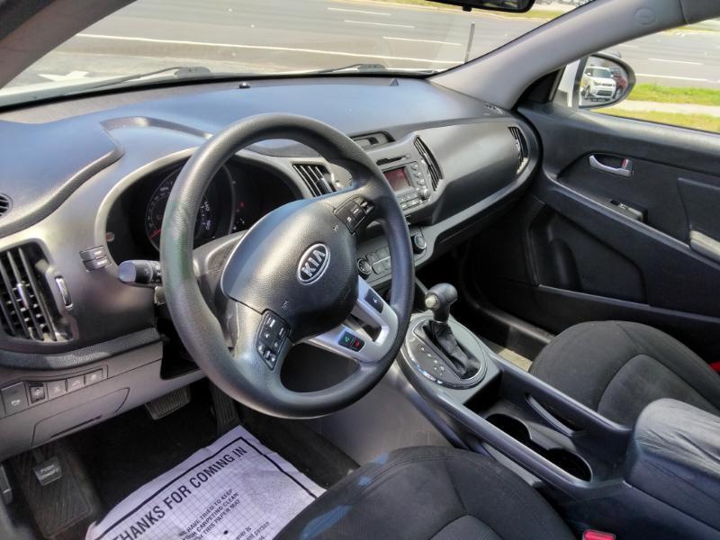 Kia Sportage LX AWD 2012