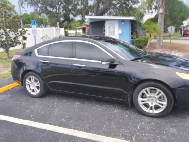 Acura TL 5-Speed AT with Tech Package 2009