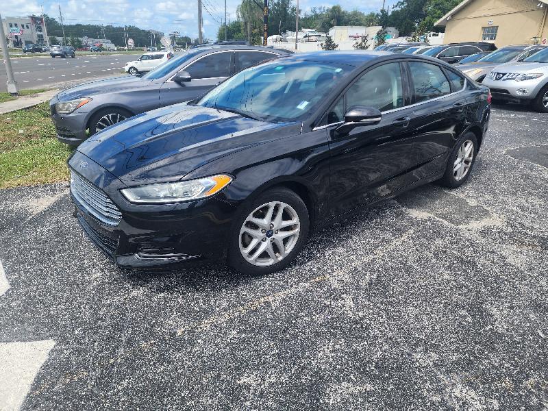 Ford Fusion SE 2016