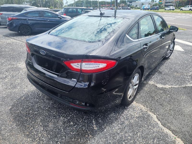 Ford Fusion SE 2016