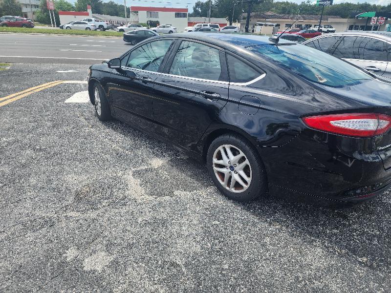 Ford Fusion SE 2016