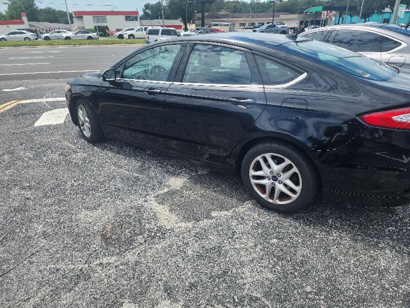 Ford Fusion SE 2016