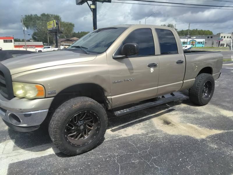 Dodge Ram 1500 Laramie Quad Cab Long Bed 2WD 2005